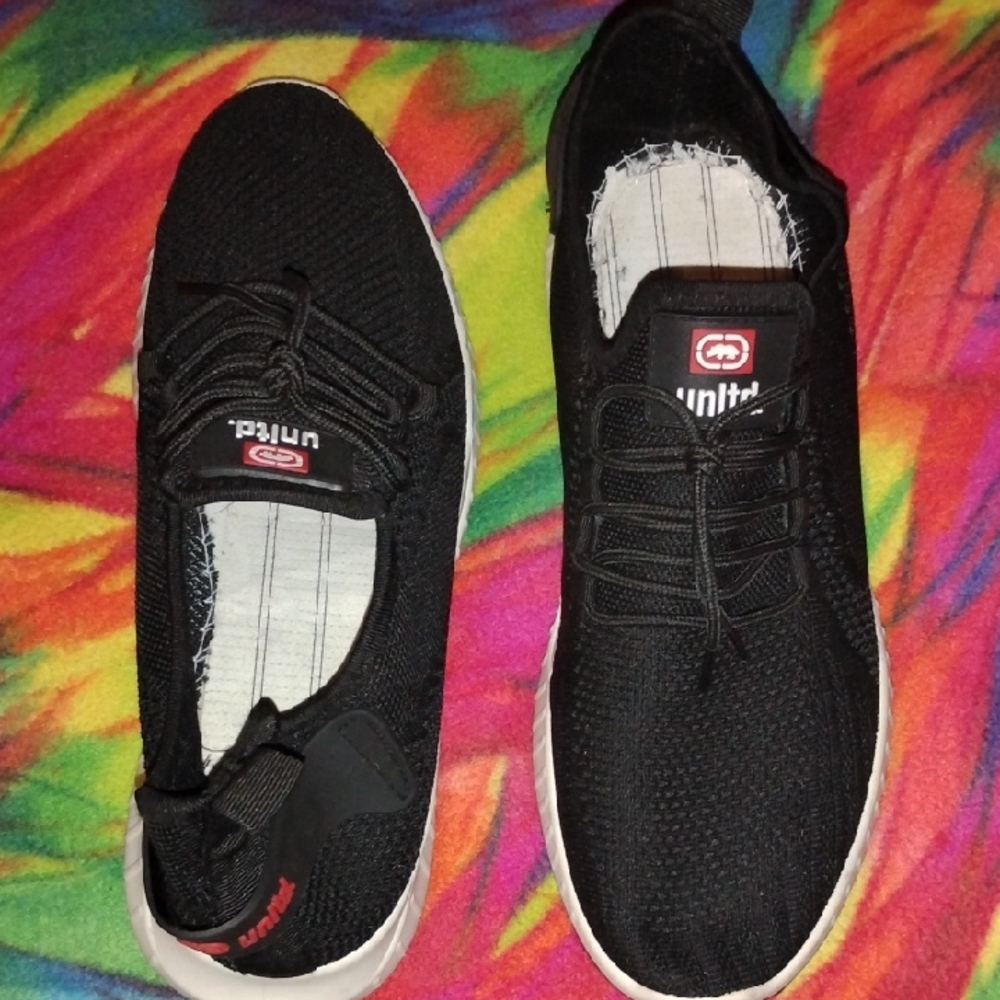 Ecko Unlimited Black Sneakers with White Soles
